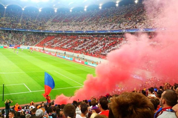 Pe 16 august 2016, suporterii dinamoviști au reușit cea mai mare farsă din istoria fotbalului românesc,