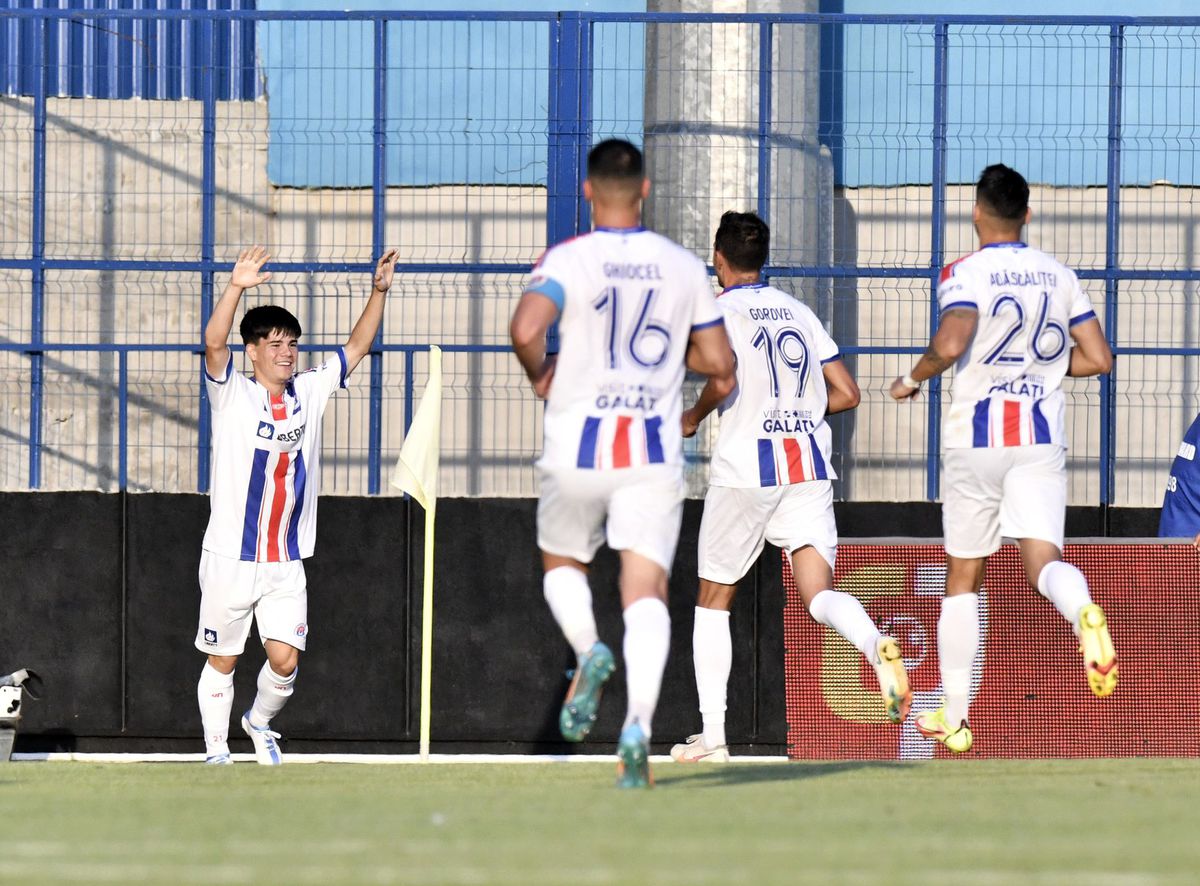 Doar lui Dinamo i se putea întâmpla! Fotbalistul lui Zăvăleanu a marcat în poarta „câinilor”