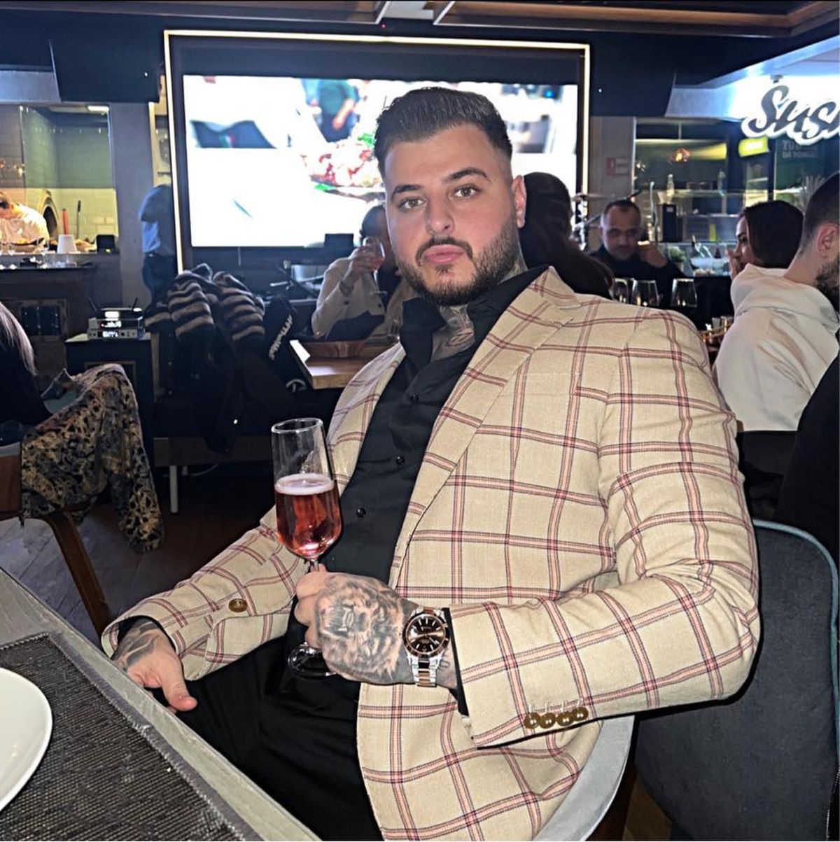 Adrian Mititelu Jr. a fost internat de urgență la spitalul Floreasca » Finanțatorul lui FCU Craiova confirmă: „Era foarte supărat, dar nu e vorba de suicid”