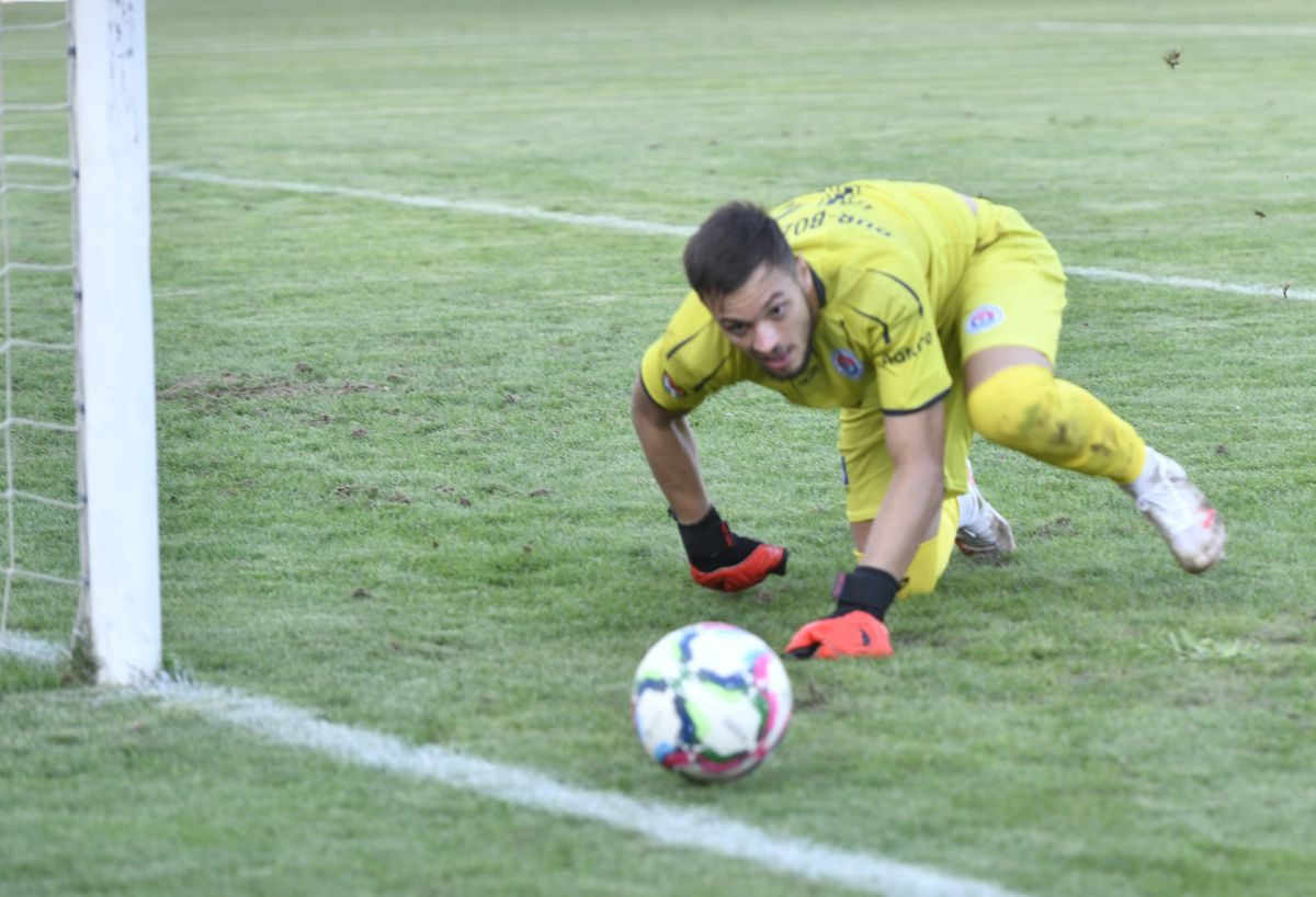 Doar lui Dinamo i se putea întâmpla! Fotbalistul lui Zăvăleanu a marcat în poarta „câinilor”