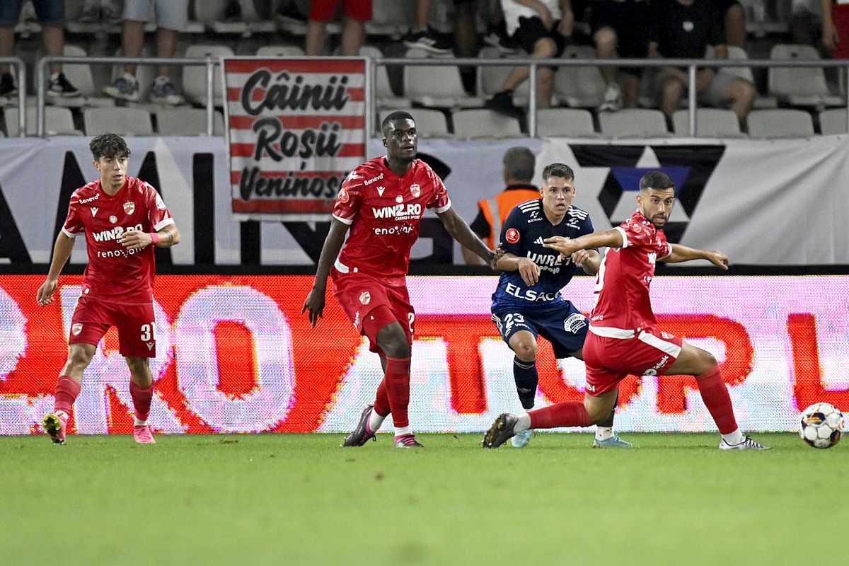 Încă un dinamovist a impresionat și a prins echipa etapei: „Noi căutăm acul în carul cu fân”