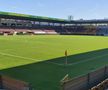 Gazonul arenei lui Nordsjaelland, „Right to Dream Park”, arată impecabil (foto: Marius Mărgărit)