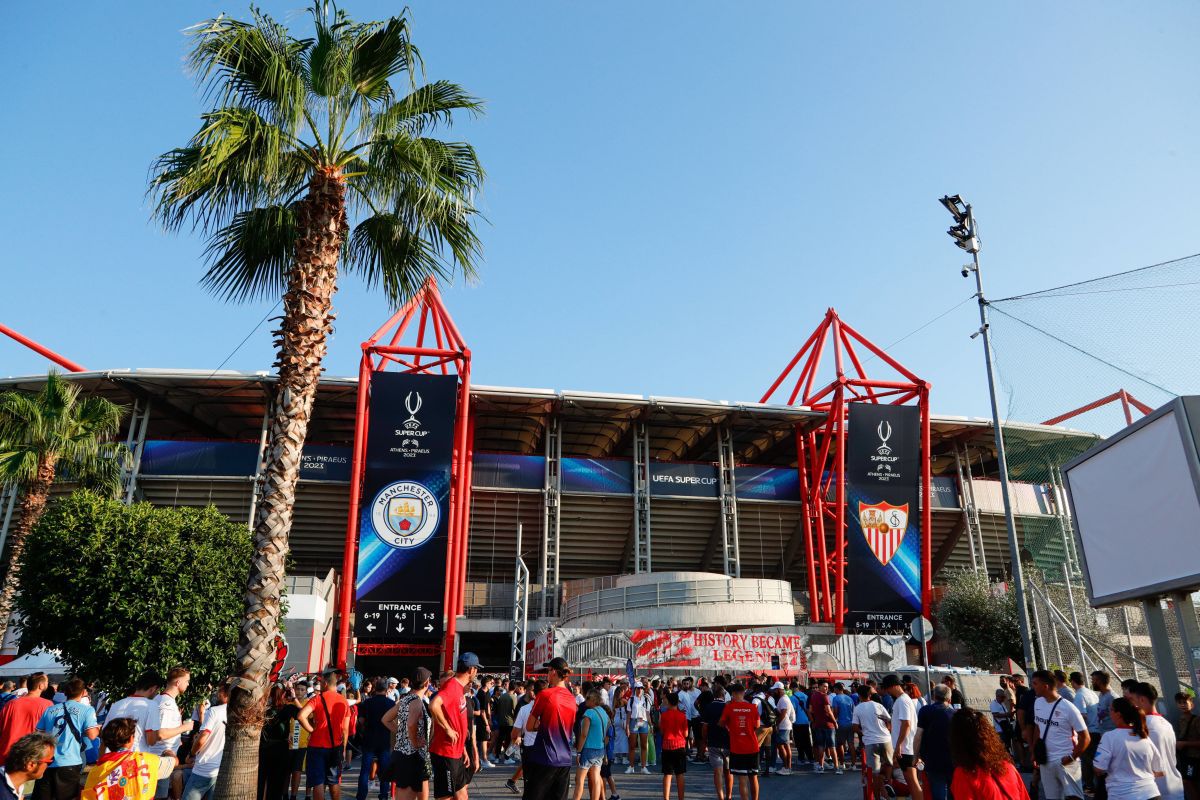 Suporteri Supercupa Europei Manchester City - Sevilla