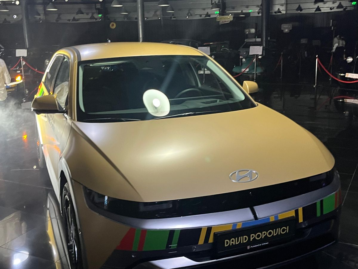 Ion Țiriac îi premiază pe sportivii medaliați la Jocurile Olimpice de la Paris