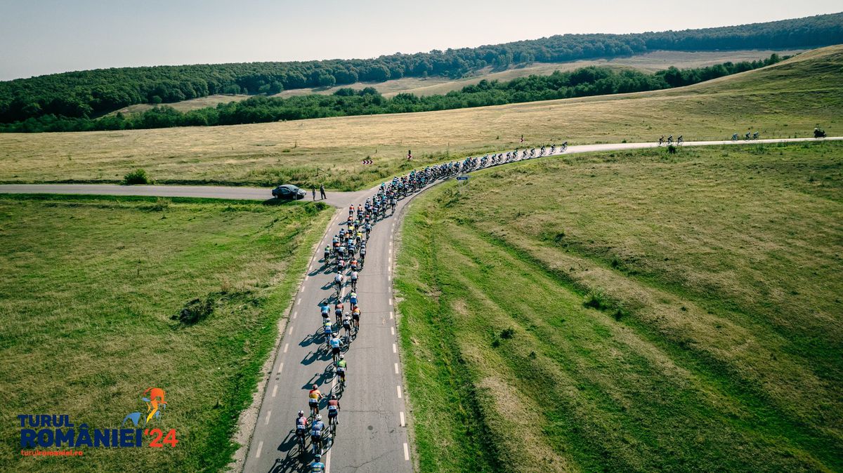 S-a schimbat liderul în Turul României » Ce s-a întâmplat în etapa a II-a din „Micla Buclă” + start din Sibiu pentru o nouă zi caniculară
