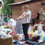 Oamenii evacuați din Kursk, la coadă pentru a primi ajutoare umanitare / Sursă foto: Imago Images