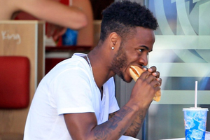 Van Persie mută echipa în Belgia din cauza lui Raheem Sterling