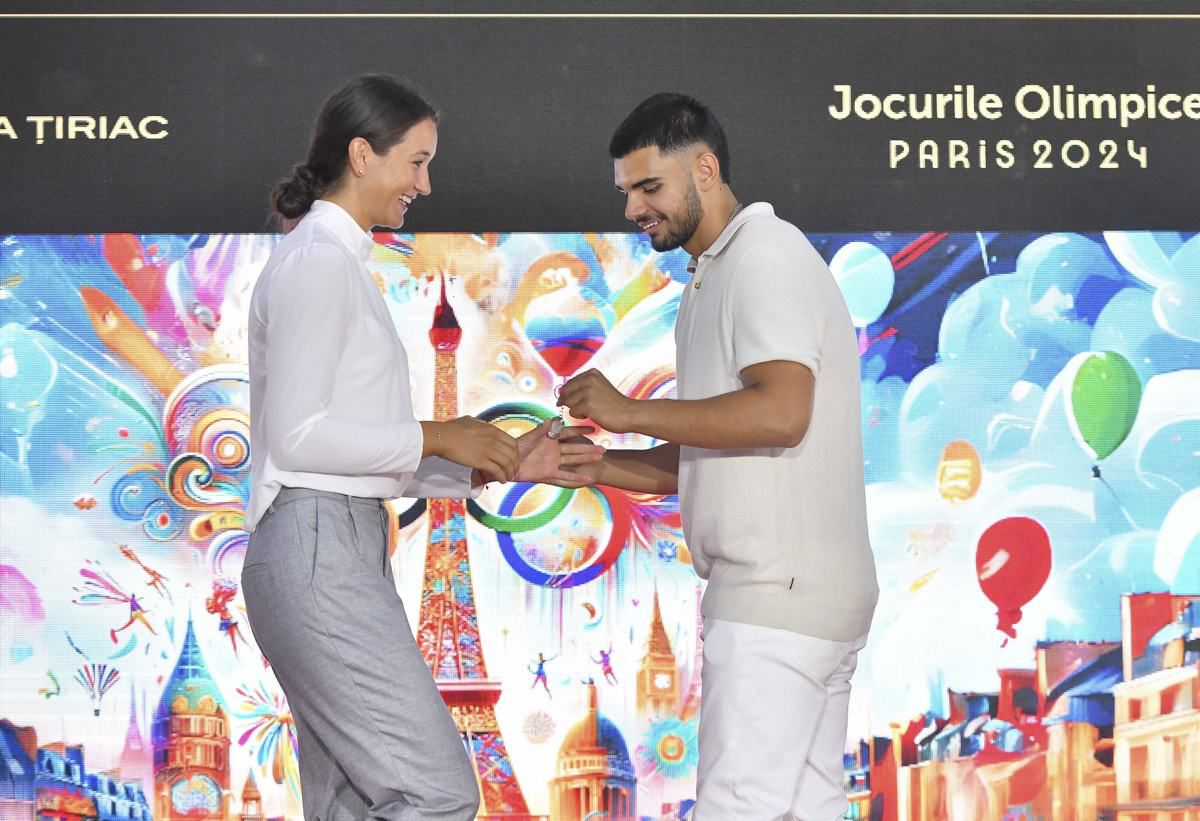 Ion Țiriac i-a premiat pe medaliații de la Jocurile Olimpice » 22 de autoturisme au fost înmânate sportivilor, multe VIP-uri au fost prezente