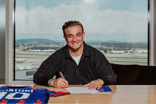 Xherdan Shaqiri, 32 ani, a semnat cu Basel, echipa care l-a lansat în fotbalul mare. În ultimii doi ani și jumătate, elvețianul a evoluat în MLS, la Chicago Fire / foto: FC Basel