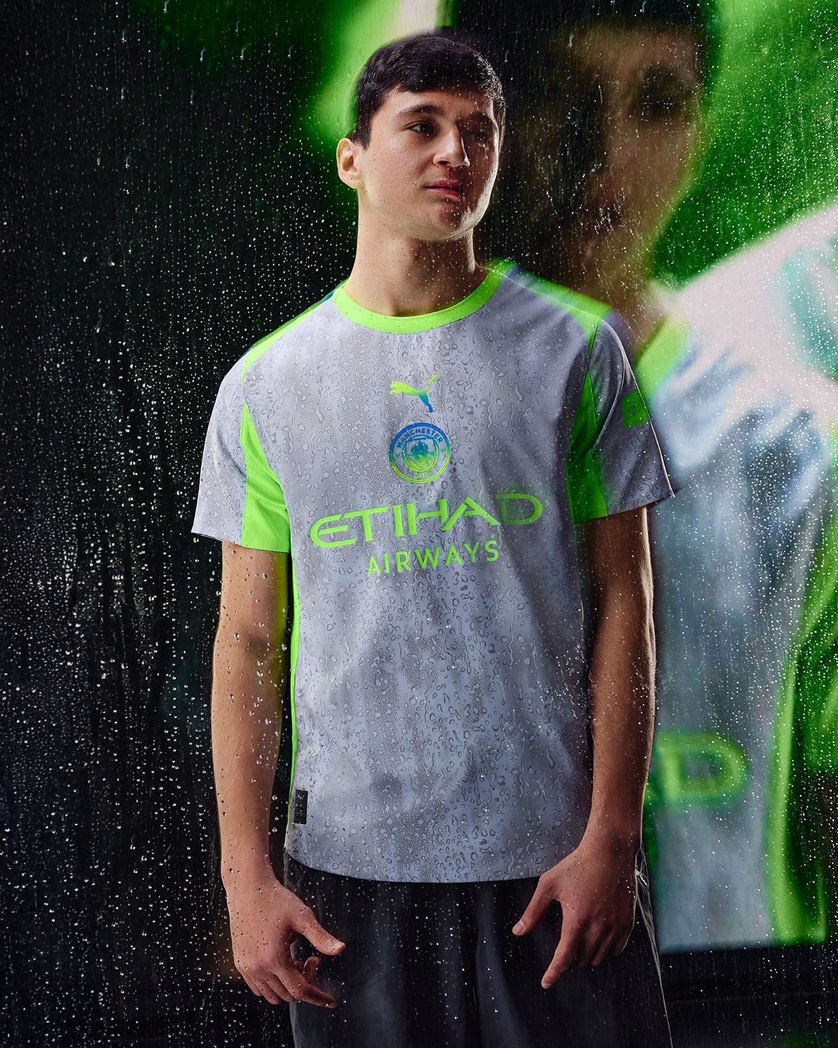 A cui a fost ideea? Fanii au votat: echipamentul lui Manchester City e cel mai urât din istorie!