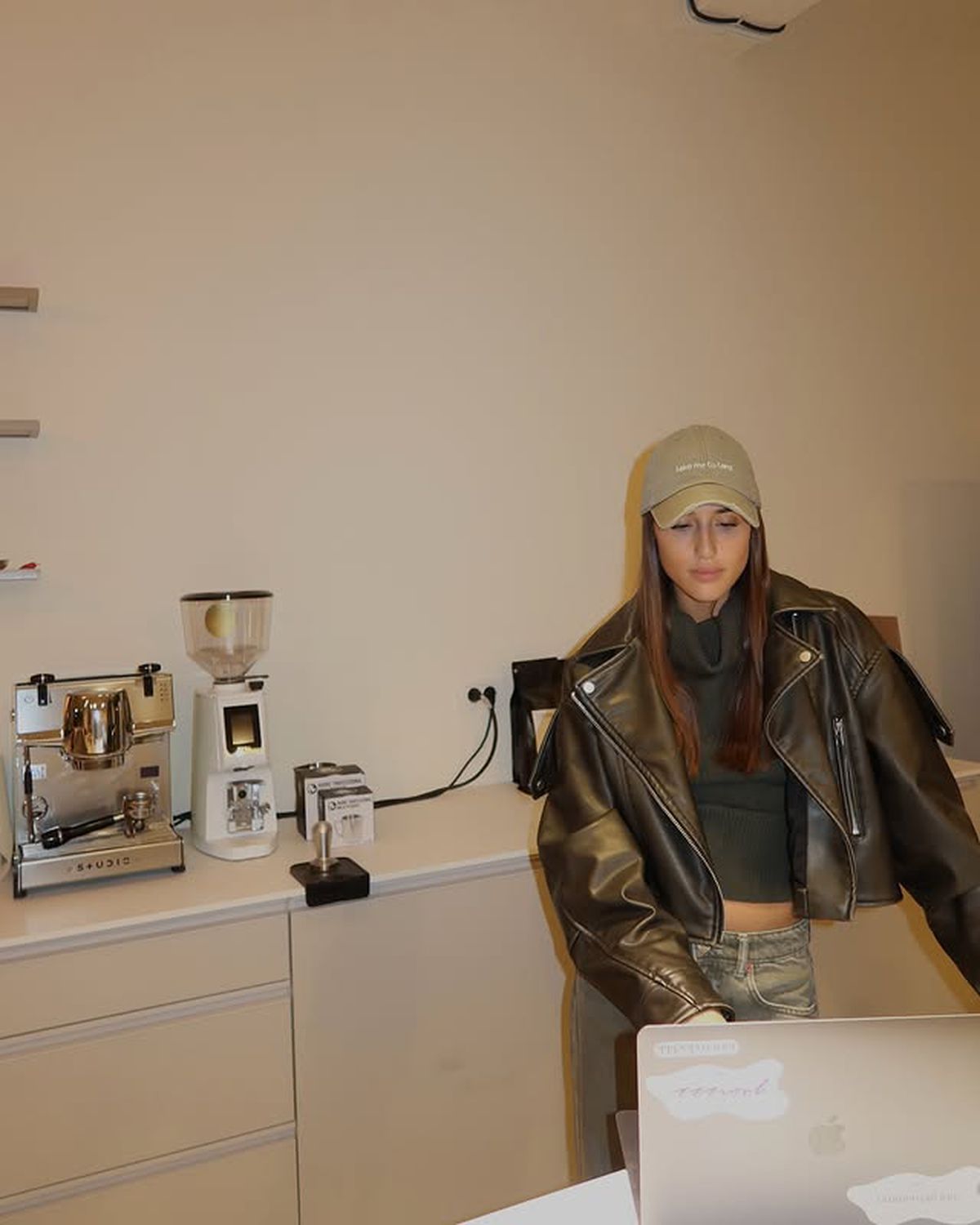 Fiica lui Adrian Ilie poate deveni una dintre cele mai bogate femei din România: implicată într-o afacere de sute de milioane de euro