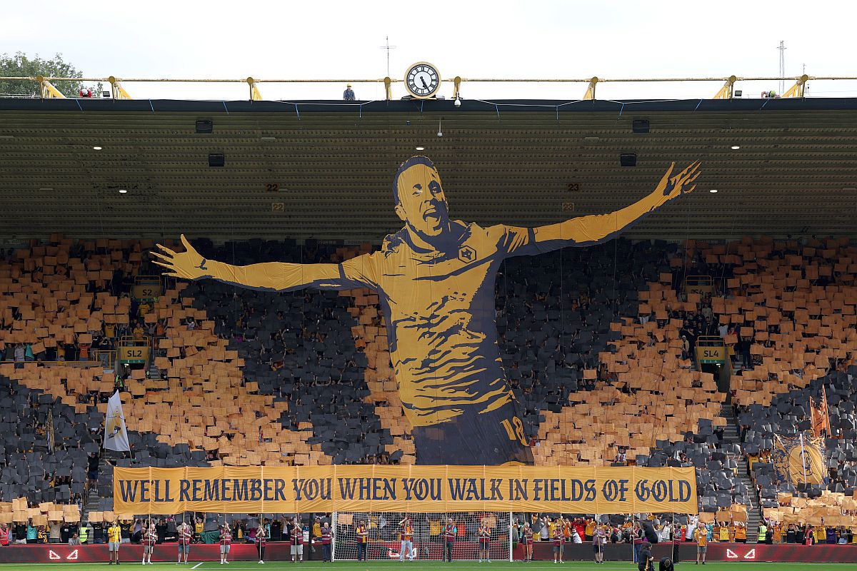 Un stadion în lacrimi » Omagiu emoționant pentru Diogo Jota, cu soția și părinții lui în tribune: „Prin câmpiile aurii...”