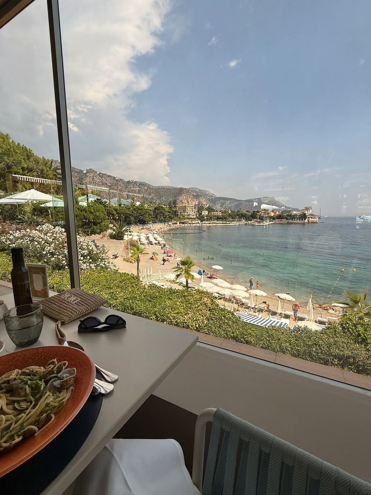 Simona Țăranu, vacanță de vis » Fotografii electrizante cu prezentatoarea TV: „Cam așa arată întreaga activitate”