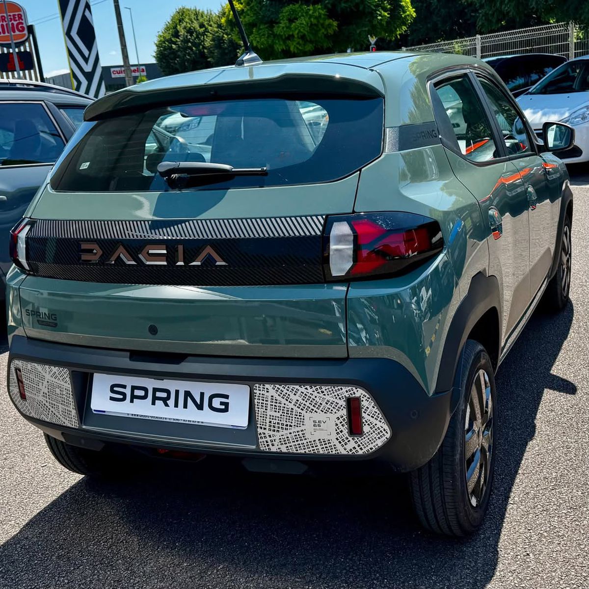 Situație neașteptată: Dacia a vândut o singură mașină Spring în iulie! Blocarea programului Rabla a „înghețat” vânzările