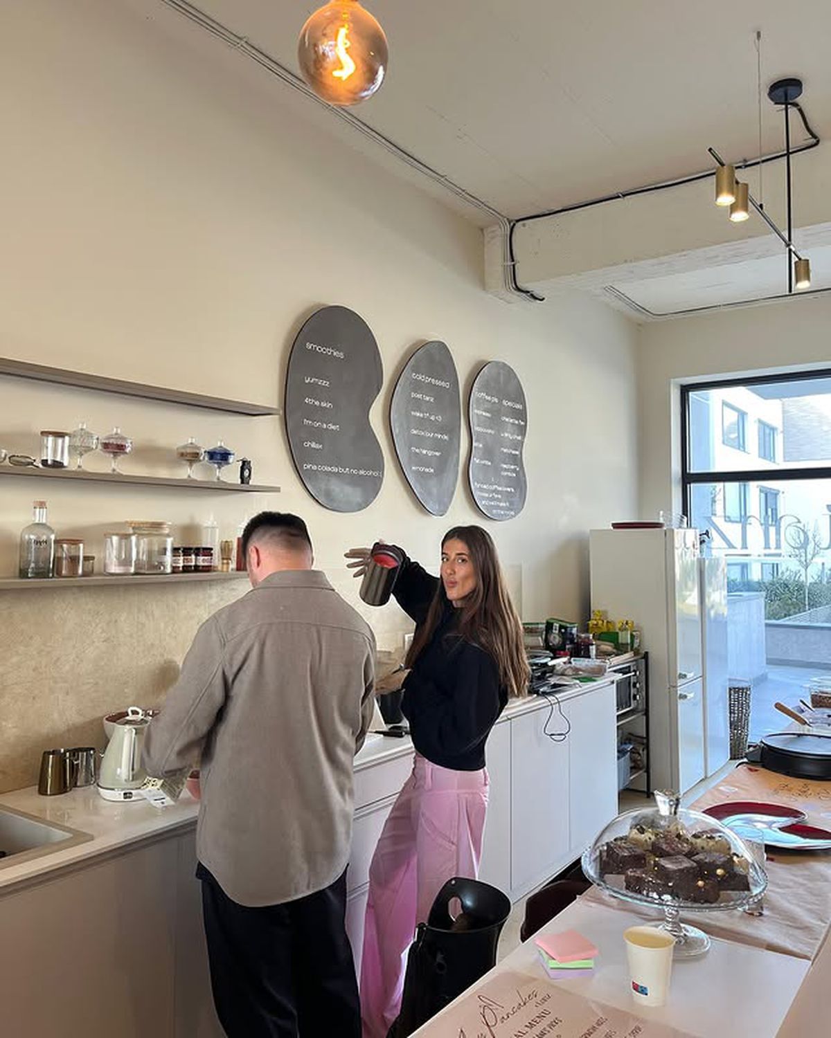 Fiica lui Adrian Ilie poate deveni una dintre cele mai bogate femei din România: implicată într-o afacere de sute de milioane de euro