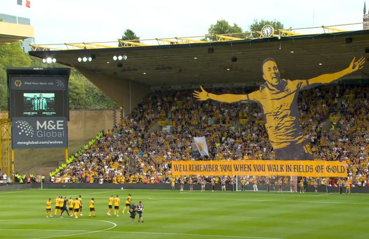 Un stadion în lacrimi » Omagiu emoționant pentru Diogo Jota, cu soția și părinții lui în tribune: „Prin câmpiile aurii...”