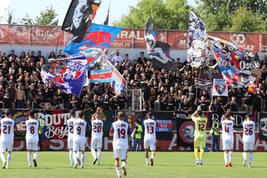 CS Dinamo - Steaua, meciul zilei în fotbalul românesc » Toate informațiile despre derby-ul departamental: 2.000 de steliști vin pe „Arc”