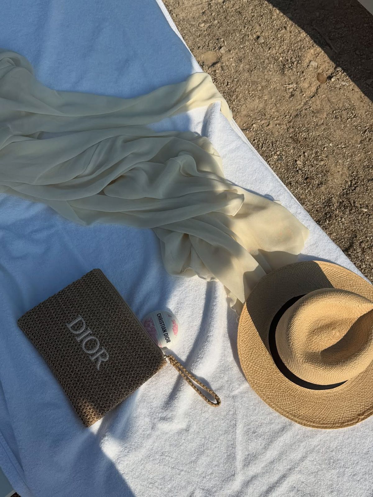 Simona Țăranu, vacanță de vis » Fotografii electrizante cu prezentatoarea TV: „Cam așa arată întreaga activitate”