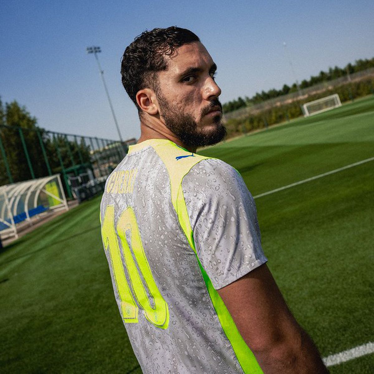 A cui a fost ideea? Fanii au votat: echipamentul lui Manchester City e cel mai urât din istorie!