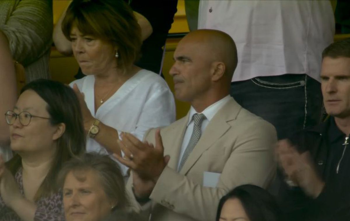 Un stadion în lacrimi » Omagiu emoționant pentru Diogo Jota, cu soția și părinții lui în tribune: „Prin câmpiile aurii...”