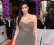 Kim Kardashian a devenit celebră după un sextape cu fostul ei partener, rapperul Ray J. Pentru a fi publicat, rapperul i-a plătit membrei familiei Kardashian o mare sumă de bani. Atunci, Kim s-a hotărât să pornească showul „Keeping up with the Kardashians”.