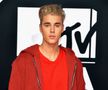 Justin Bieber a petrecut o noapte cu o braziliancă. Fata a făcut publică o imagine cu celebrul cântăreț, care i-a dat o sumă importantă de bani ca să o retragă.