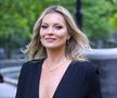 Kate Moss îl curta pe Pete Doherty, căruia i-a trimis un video pe care rockerul a încercat ulterior să îl vândă.