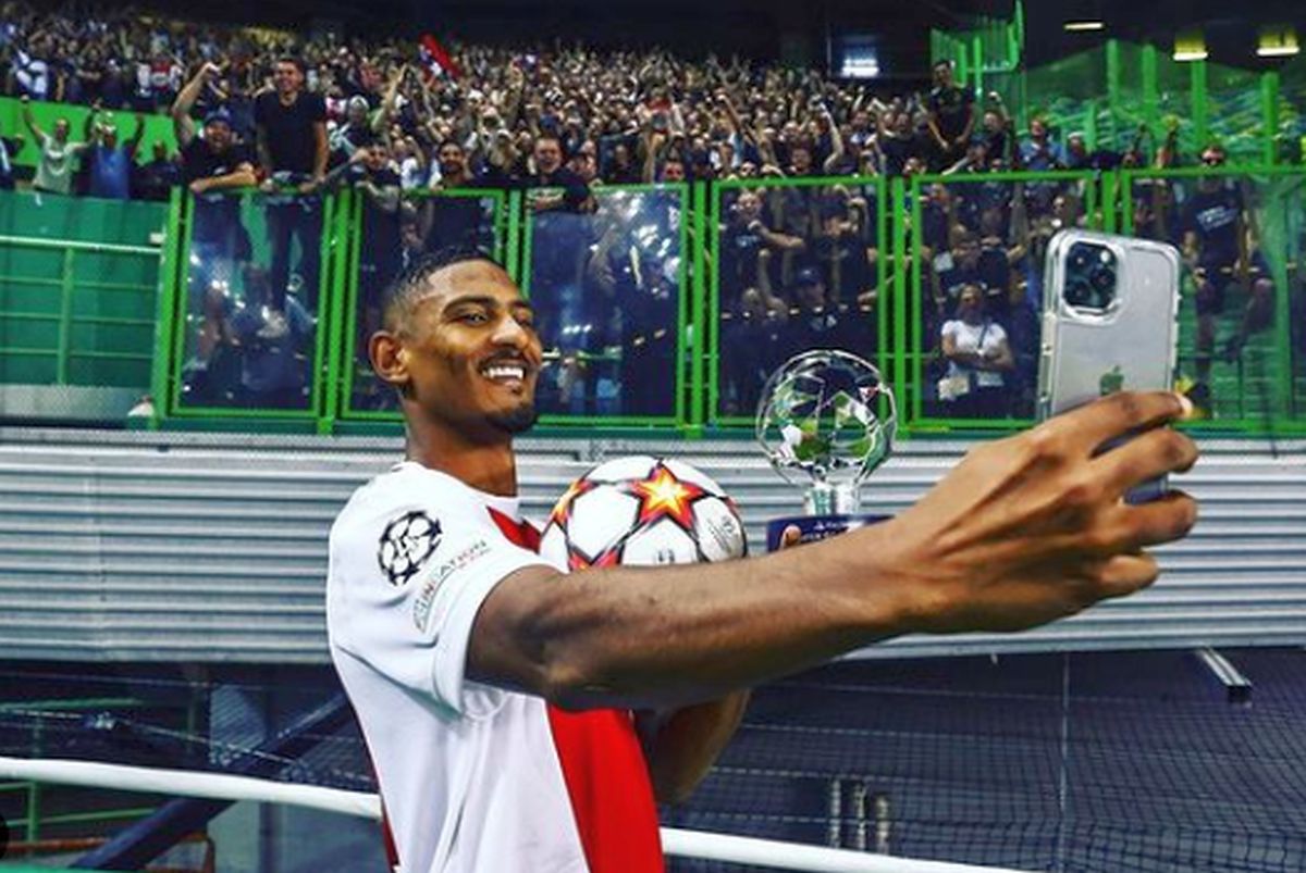 Recordul lui Van Basten, egalat! A înscris de 4 ori la debutul în Champions League