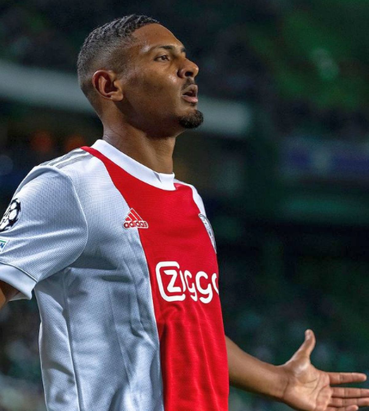 Sebastian Haller a înscris de 4 ori la debutul în Champions League! Recordul lui Van Basten, egalat