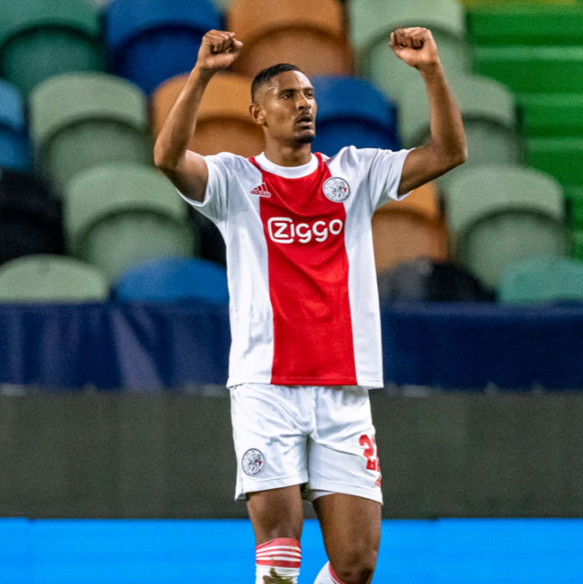 Recordul lui Van Basten, egalat! A înscris de 4 ori la debutul în Champions League