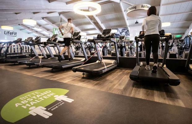 Au pierdut 12 ani! » Sălile de fitness se înmulțesc, cluburile sportive rămân pe loc