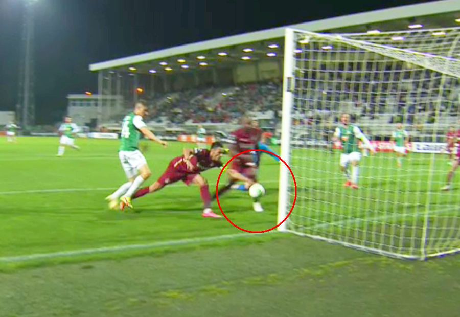 Mario Camora, gest incredibil în Jablonec - CFR Cluj » Henț intenționat la câțiva centimetri de poarta lui Bălgrădean