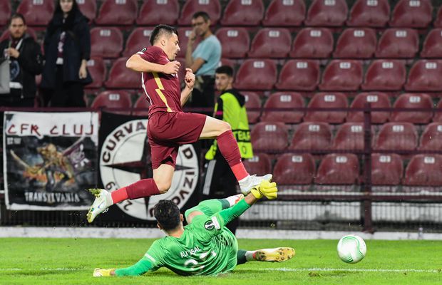 Accidentare gravă în CFR Cluj - Sivasspor » Rezultatul RMN-ului îi dă fiori lui Dan Petrescu