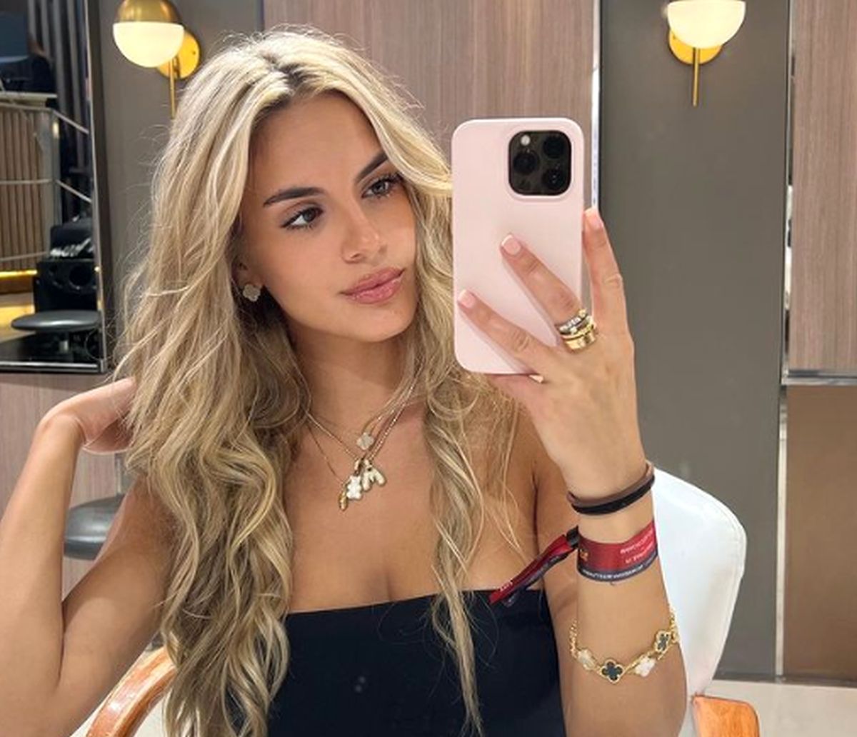 Fiica lui Pep Guardiola și-a petrecut weekendul la Abu Dhabi » Cum și-a delectat admiratorii de pe Instagram