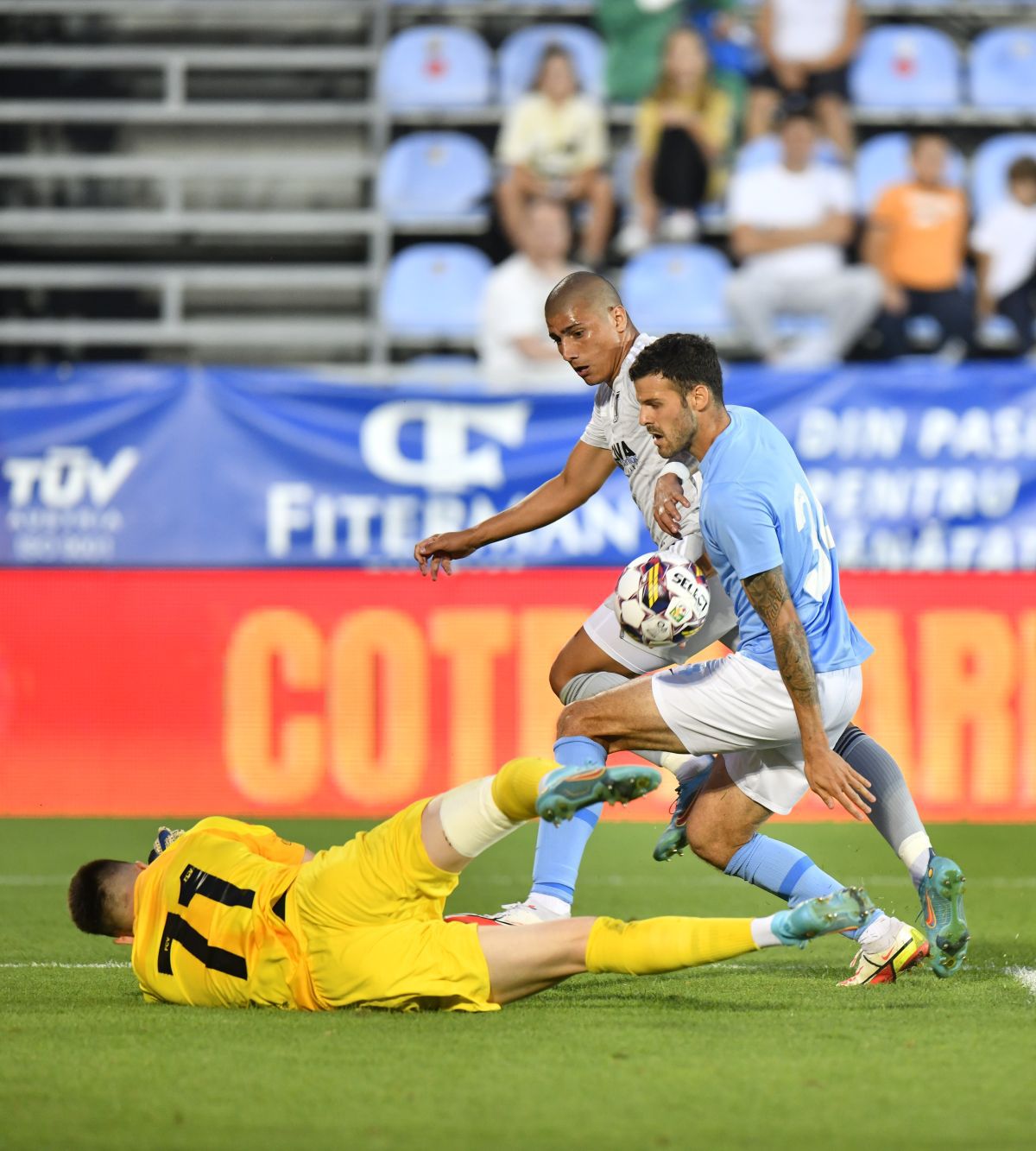 Voluntari o bate pe FCU Craiova și o ține în afara play-off-ului