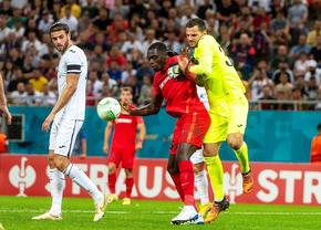 Presa din Belgia recunoaște că FCSB trebuia să primească penalty cu Anderlecht: „L-a ținut ca un wrestler! Este o aberație a arbitrului”
