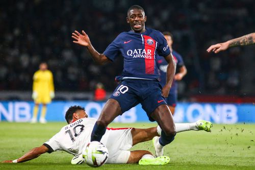 Ousmane Dembele (26 de ani) a irosit o ocazie uriașă în partida pierdută vineri de PSG pe teren propriu cu Nice, 2-3, în runda #5 din Ligue 1. Microbiștii l-au ironizat pe fostul fotbalist de la Barcelona.