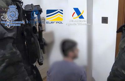 Anchetă de proporții în Spania! 23 de români și bulgari au fost arestați pentru trucare de meciuri și fraudarea caselor de pariuri: „Liderul organizației corupea mai mulți fotbaliști din România”