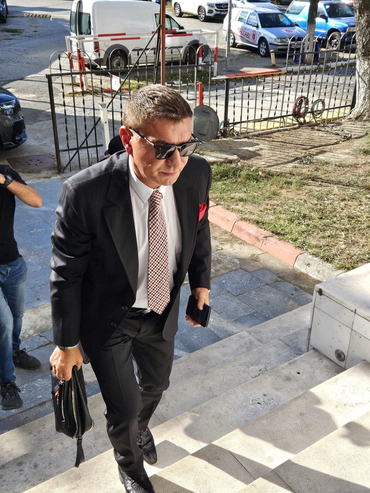 Familia Dinamo și-a luat rămas-bun de la Gigi Mulțescu și Valentin Samungi! Foștii mari sportivi au fost depuși la muzeul din Ștefan cel Mare + Momente copleșitoare cu Alexandru Băluță