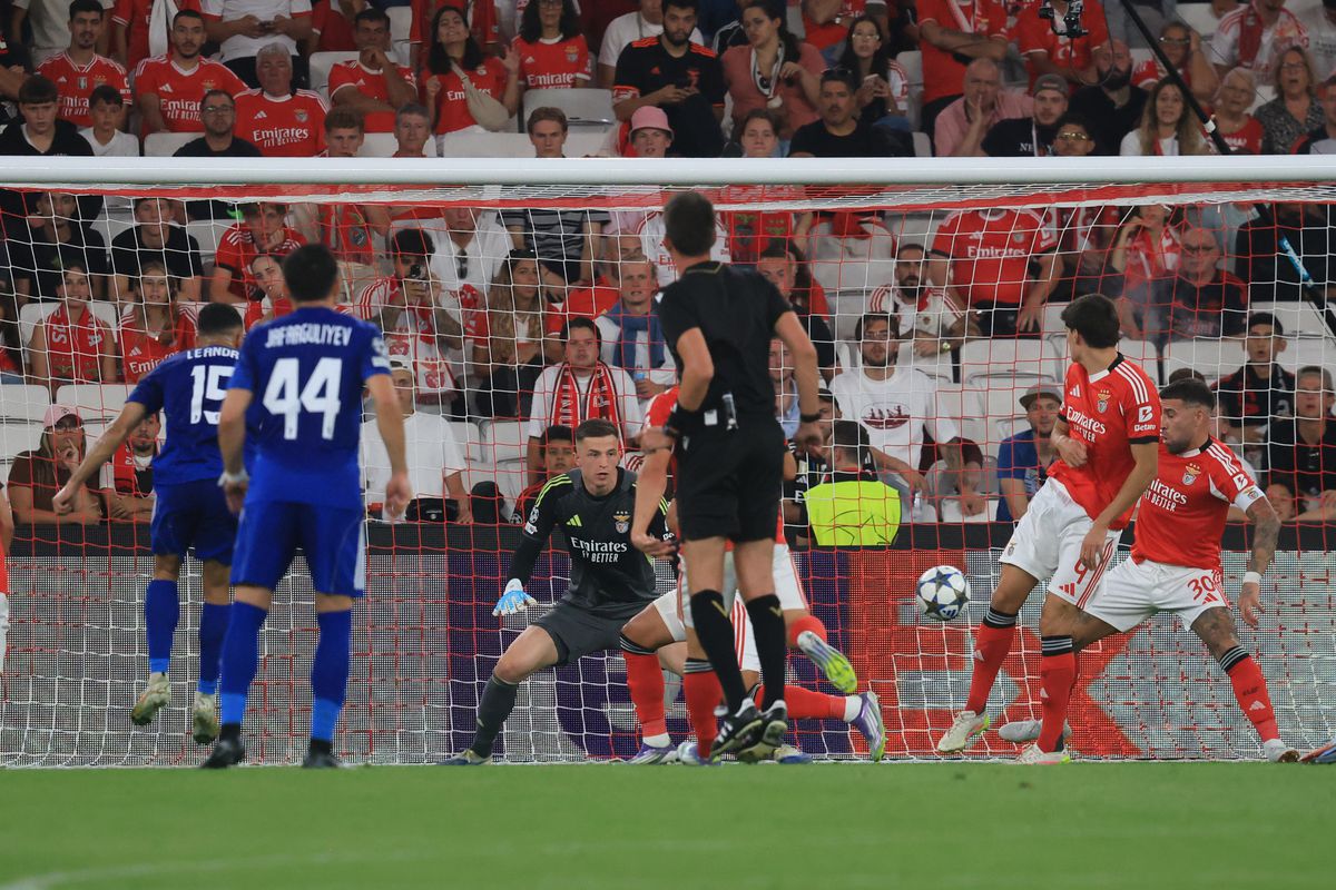 Benfica - Qarabag, cadre de Ionuț Iordache