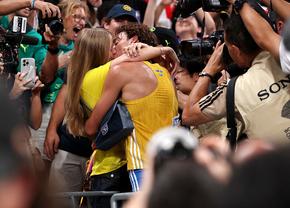 Desire e mereu acolo pentru „Mondo” Duplantis, sportivul momentului în lume » Scenă cu repetiție: sărutul de la Tokyo a devenit viral