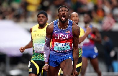 Ce poveste! Cordell Tinch, de la fabrica de hârtie igienică la titlul de campion mondial la Tokyo