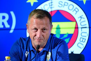 Moldova a ales noul selecționer, după 1-11 cu Norvegia » Debutează la București