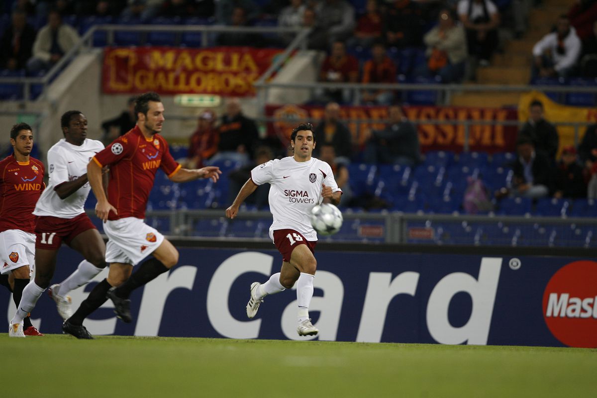 Fix 17 ani de când zidarul Culio a răpus gladiatorii » Imagini memorabile de pe Olimpico + Amintirile „Papei de la Roma”: „Fază tare cu Trică în vestiar”