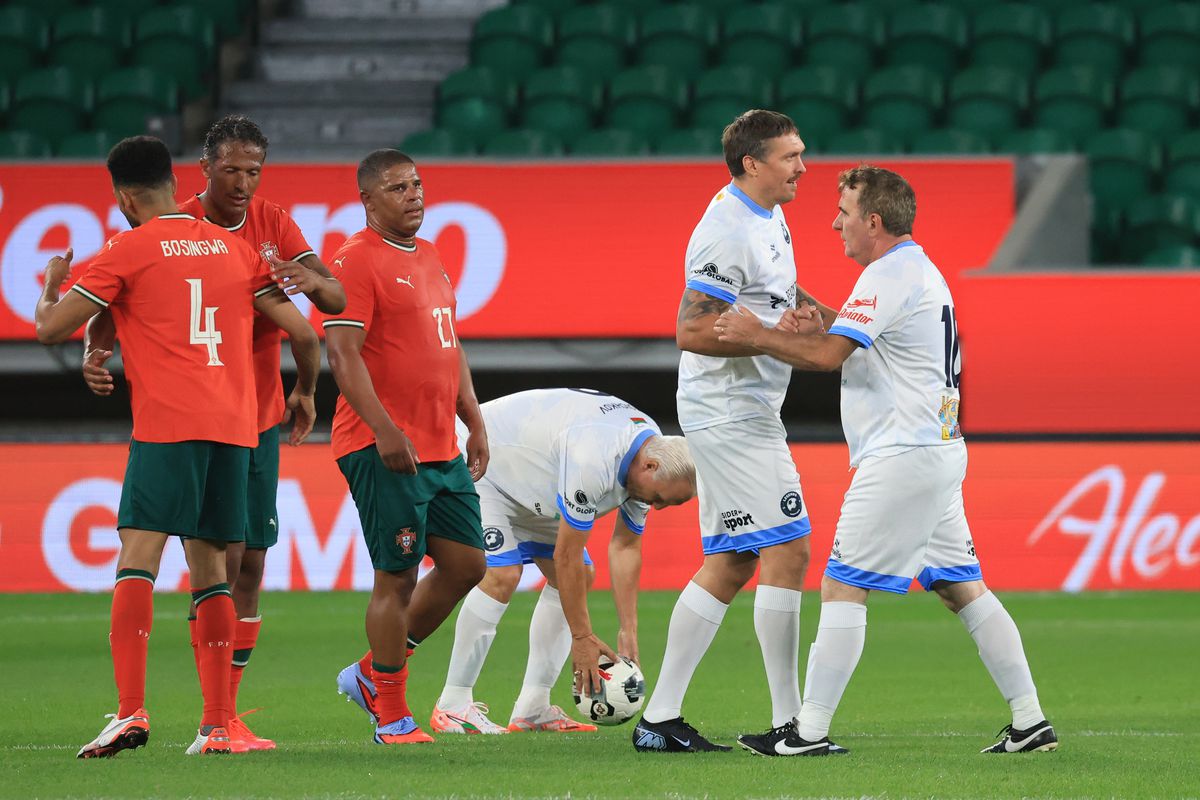 Gică Hagi la Legends Charity Game