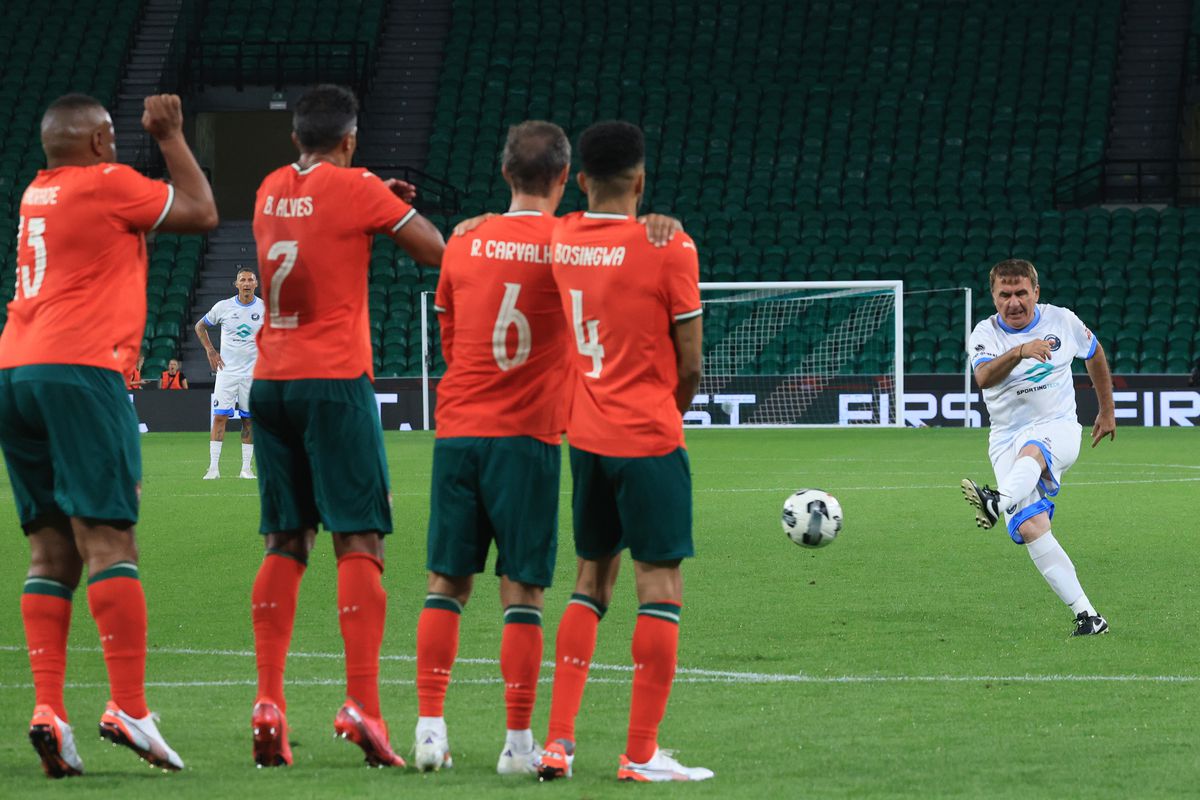 Gică Hagi la Legends Charity Game