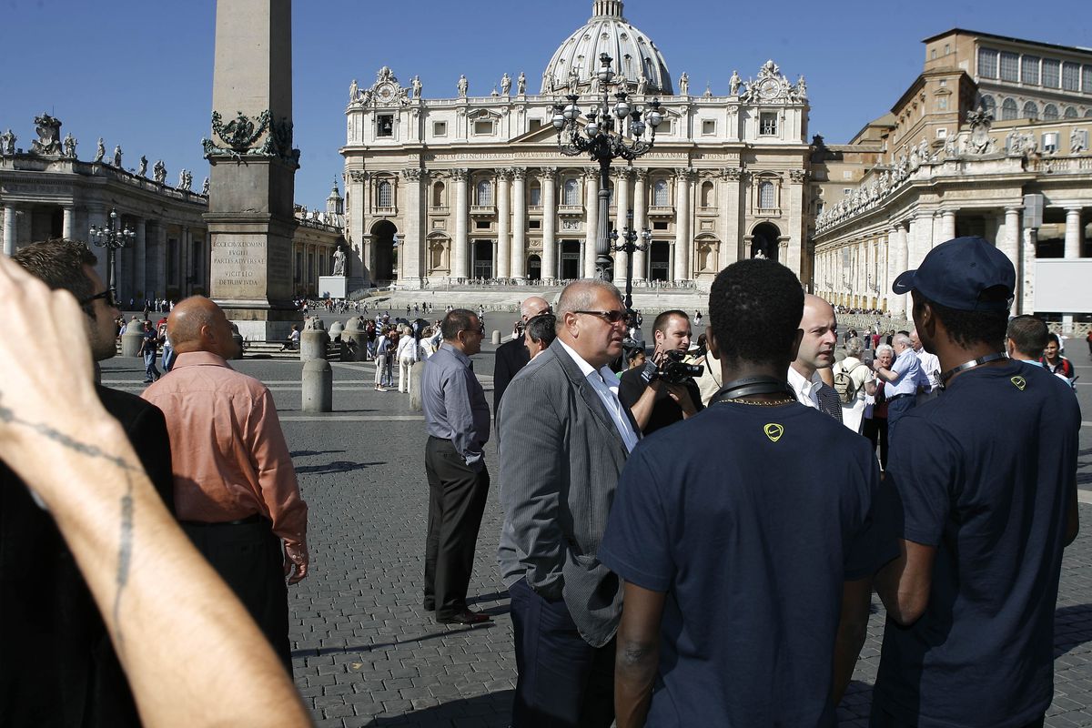 Fix 17 ani de când zidarul Culio a răpus gladiatorii » Imagini memorabile de pe Olimpico + Amintirile „Papei de la Roma”: „Fază tare cu Trică în vestiar”