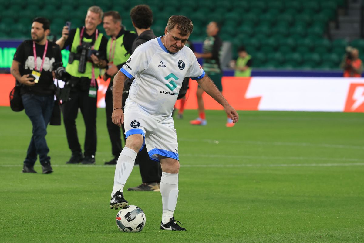 Gică Hagi la Legends Charity Game