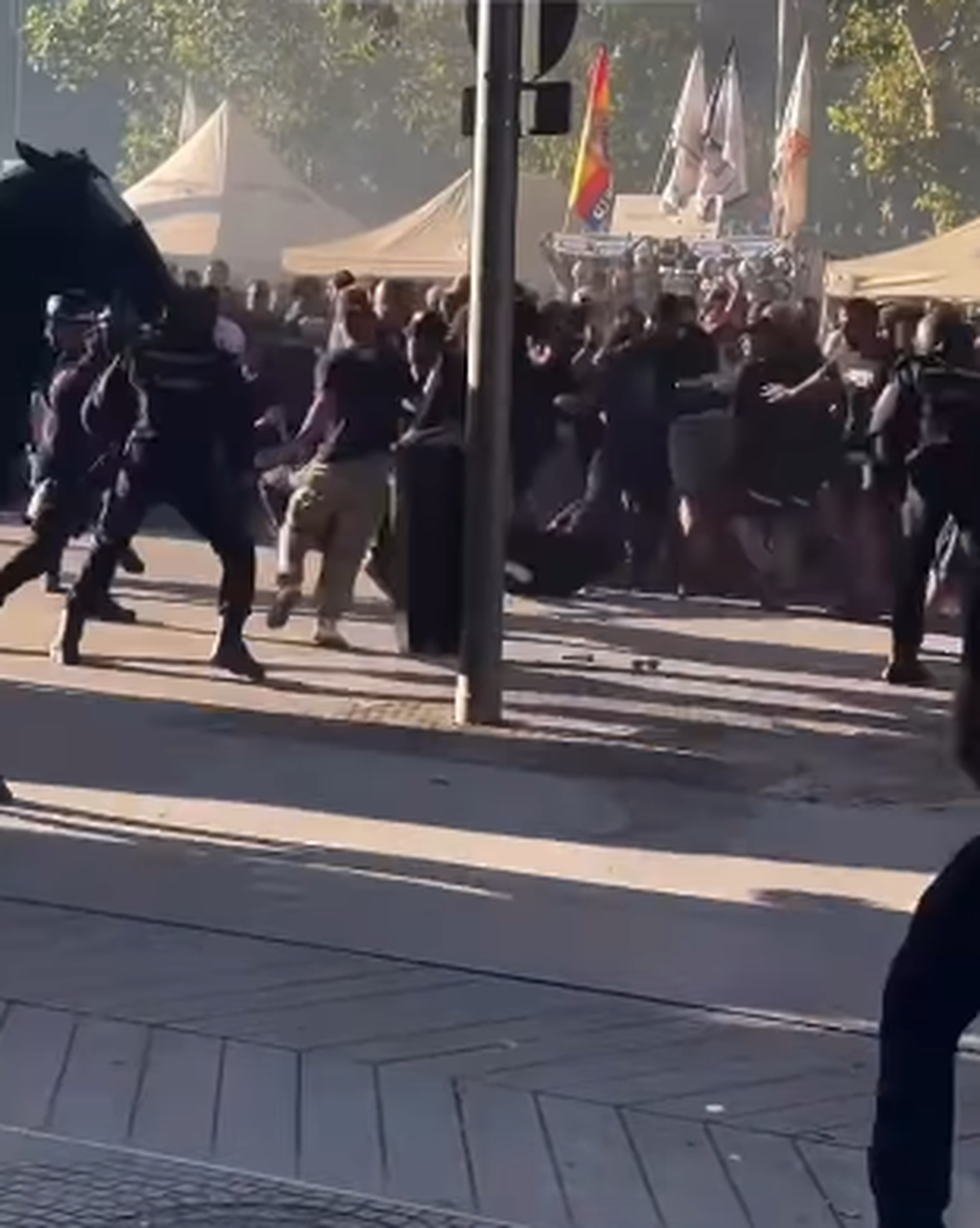 Bătaie pe străzi înainte de Real Madrid - Marseille » Scene reprobabile