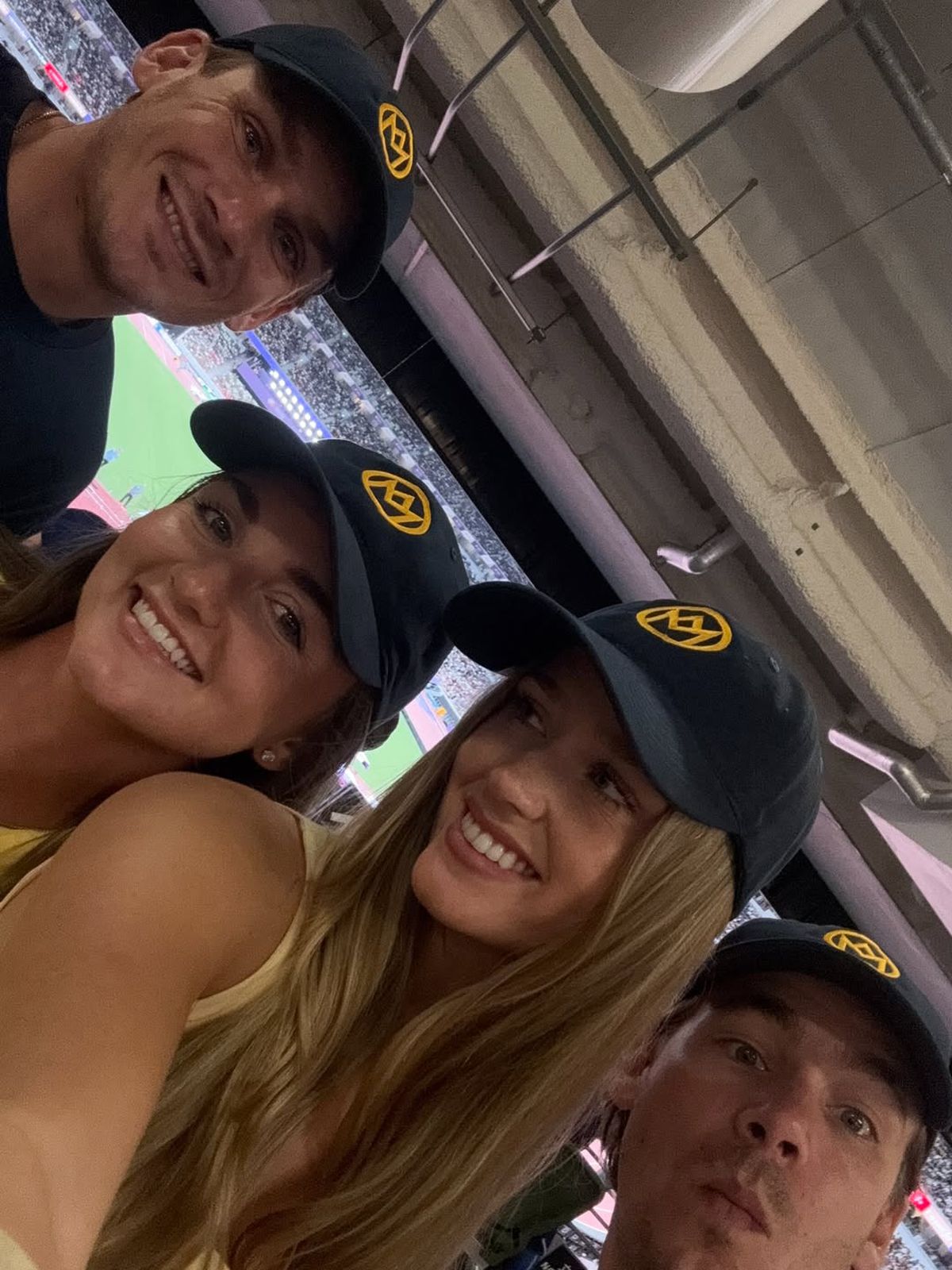 Desire e mereu acolo pentru „Mondo” Duplantis, sportivul momentului în lume » Scenă cu repetiție: sărutul de la Tokyo a devenit viral